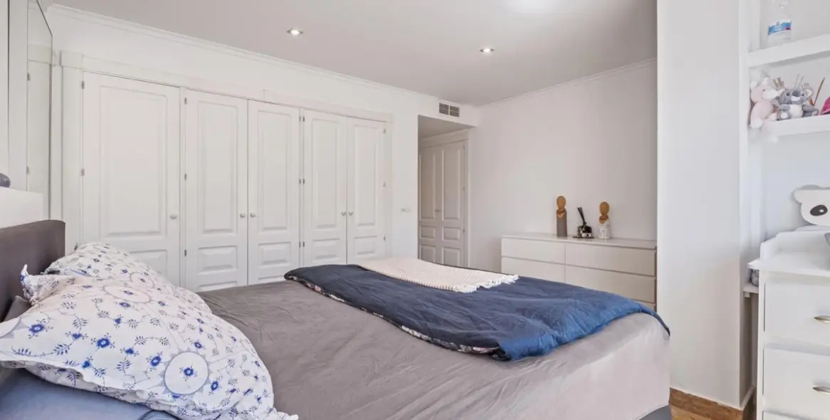 Venta de apartamento en planta baja en The Golden Mile 14