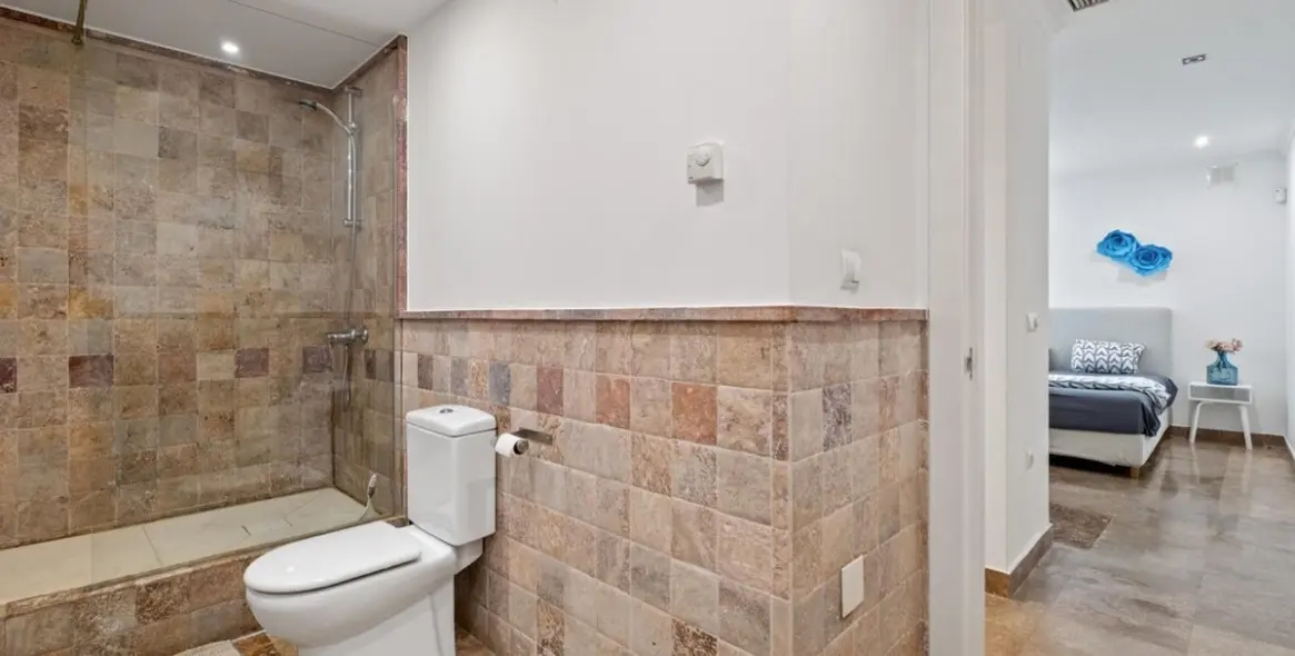 Venta de apartamento en planta baja en The Golden Mile 22