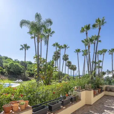 Venta de apartamento en planta baja en The Golden Mile