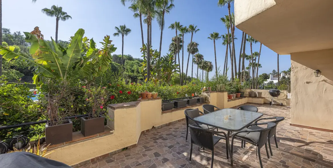 Venta de apartamento en planta baja en The Golden Mile 2