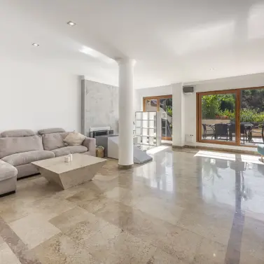 Venta de apartamento en planta baja en The Golden Mile