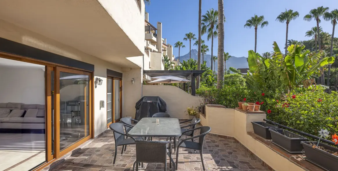 Venta de apartamento en planta baja en The Golden Mile 6