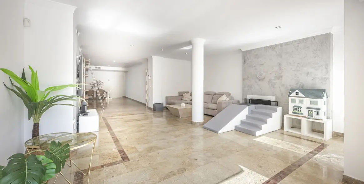 Venta de apartamento en planta baja en The Golden Mile 7