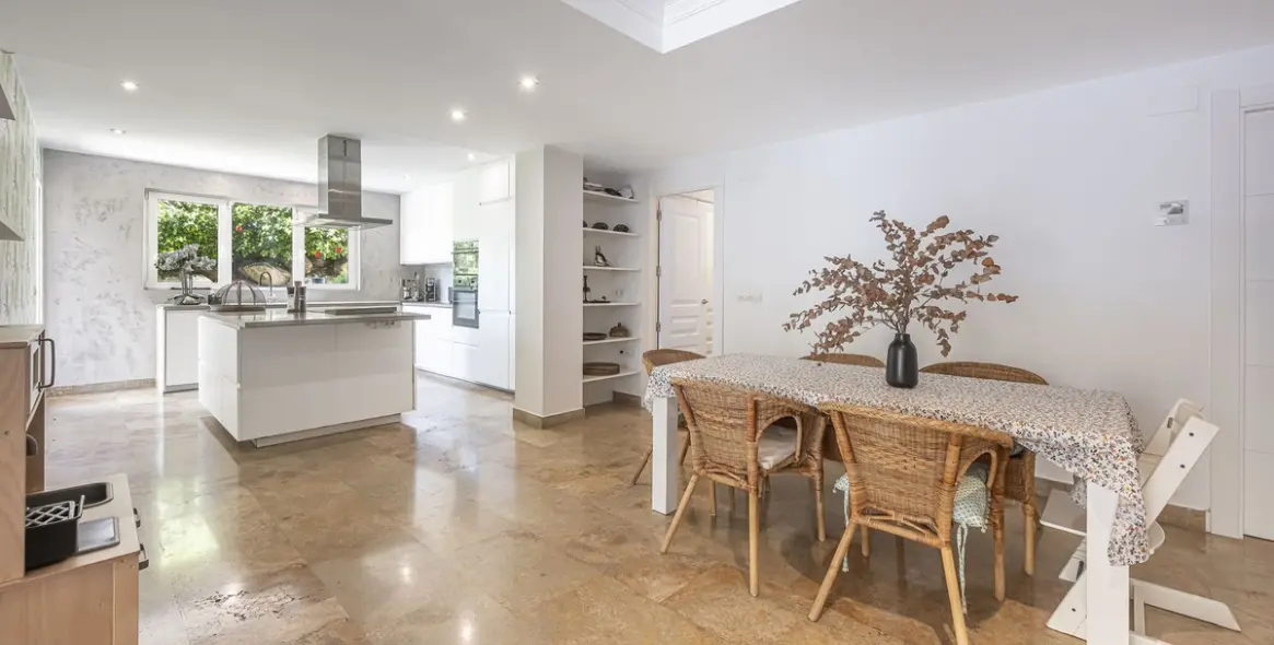 Venta de apartamento en planta baja en The Golden Mile 8