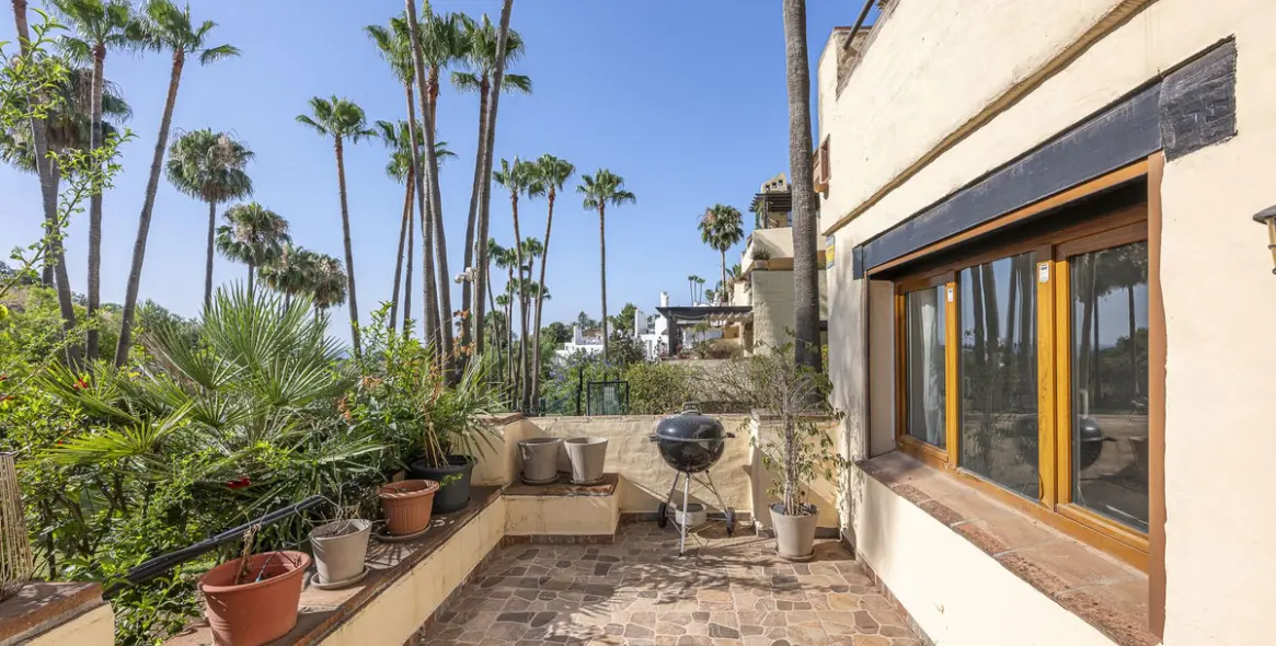 Venta de apartamento en planta baja en The Golden Mile 12