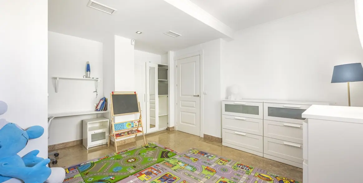 Sale of ground floor apartment in The Golden Mile 26