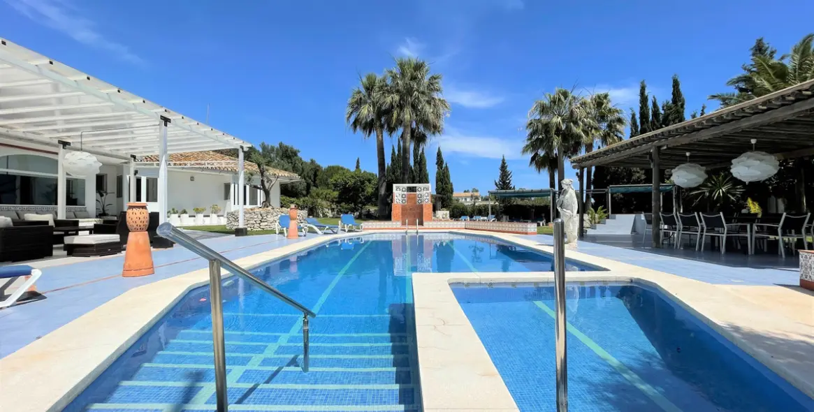 Sale of detached villa in Mijas 3