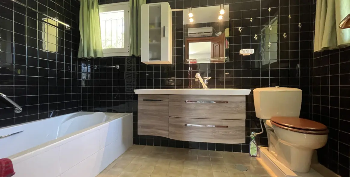 Sale of detached villa in Mijas 24