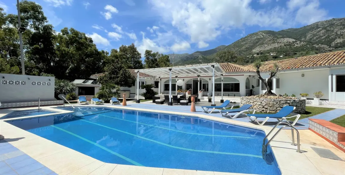 Sale of detached villa in Mijas 26