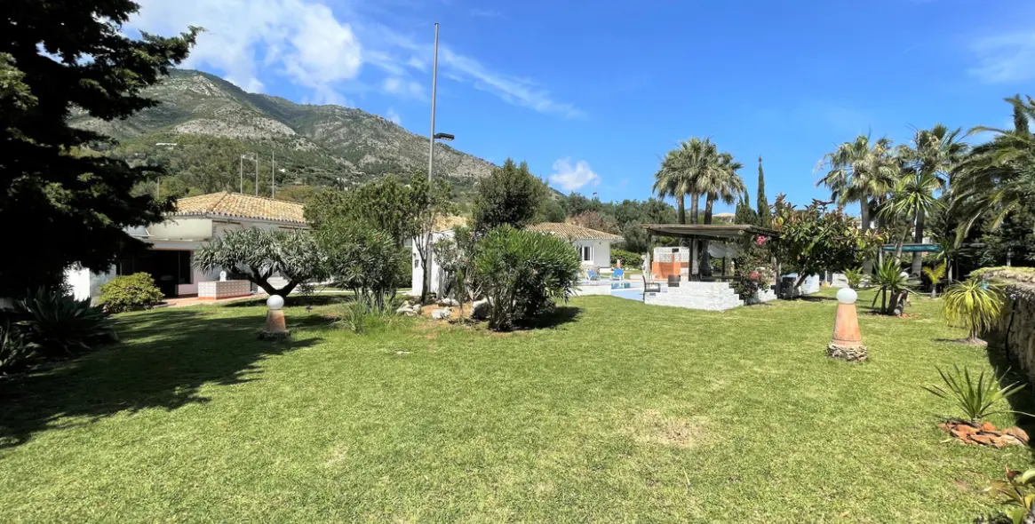Sale of detached villa in Mijas 29