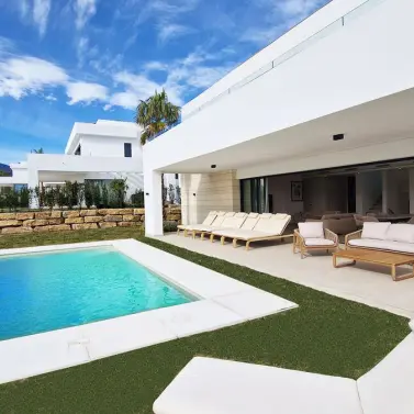Venta de villa independiente en La Cala Golf