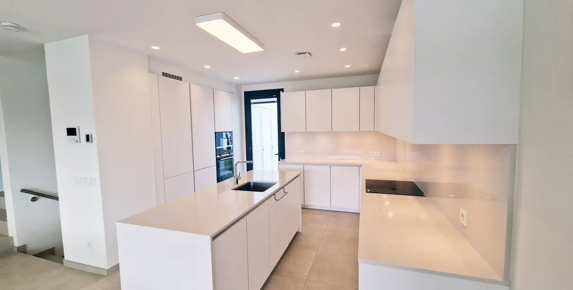 Venta de villa independiente en La Cala Golf 8