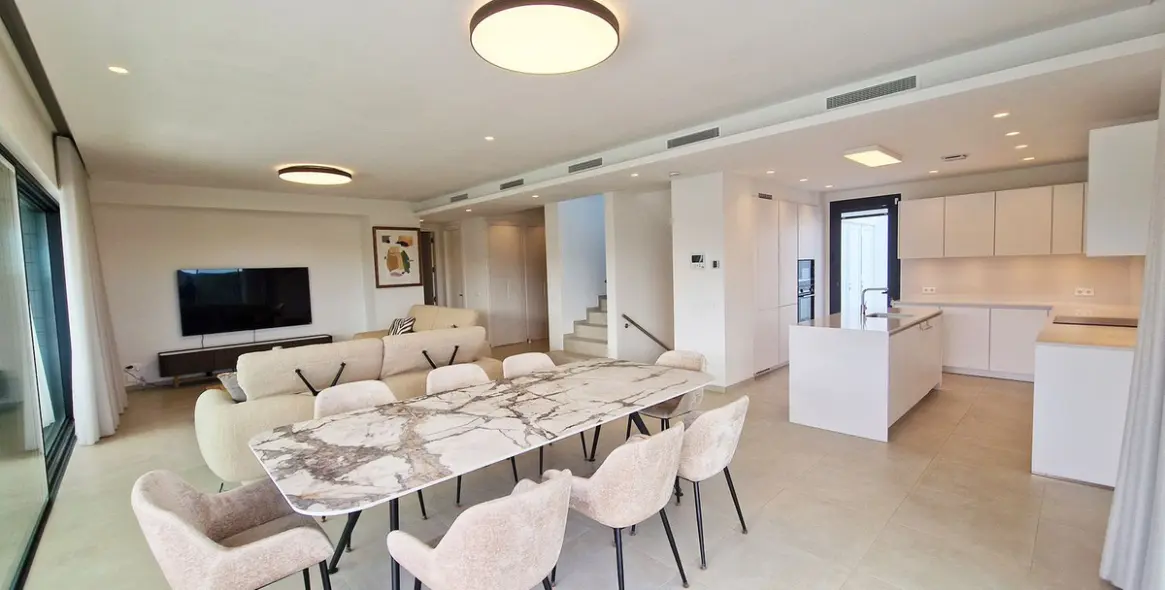 Venta de villa independiente en La Cala Golf 11