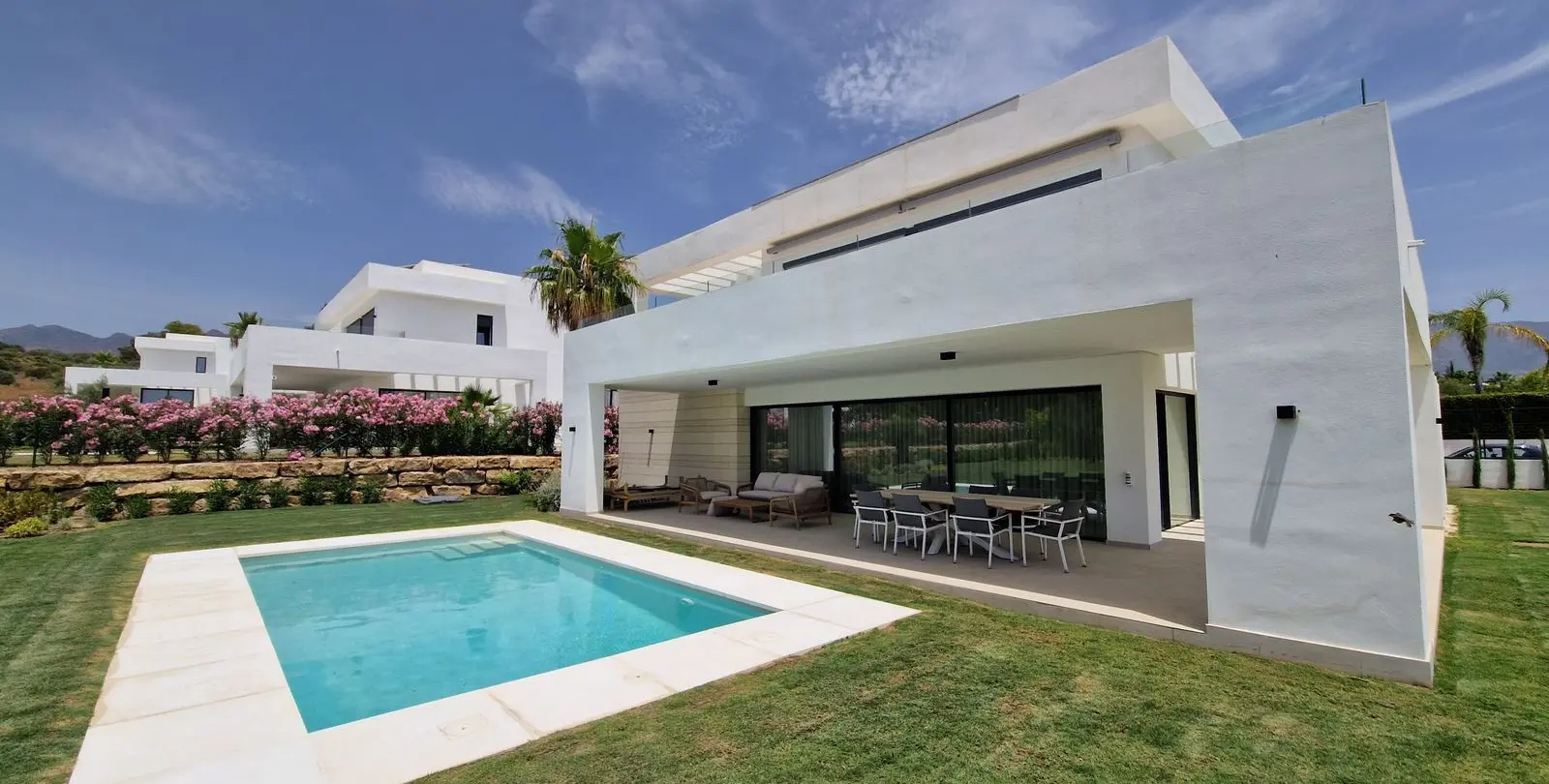 Venta de villa independiente en La Cala Golf 69