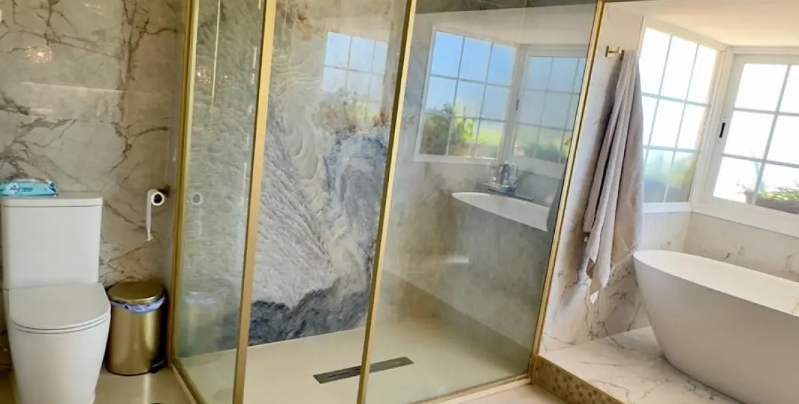 Продажа  отдельно стоящей виллы в Guadalmina Alta 8