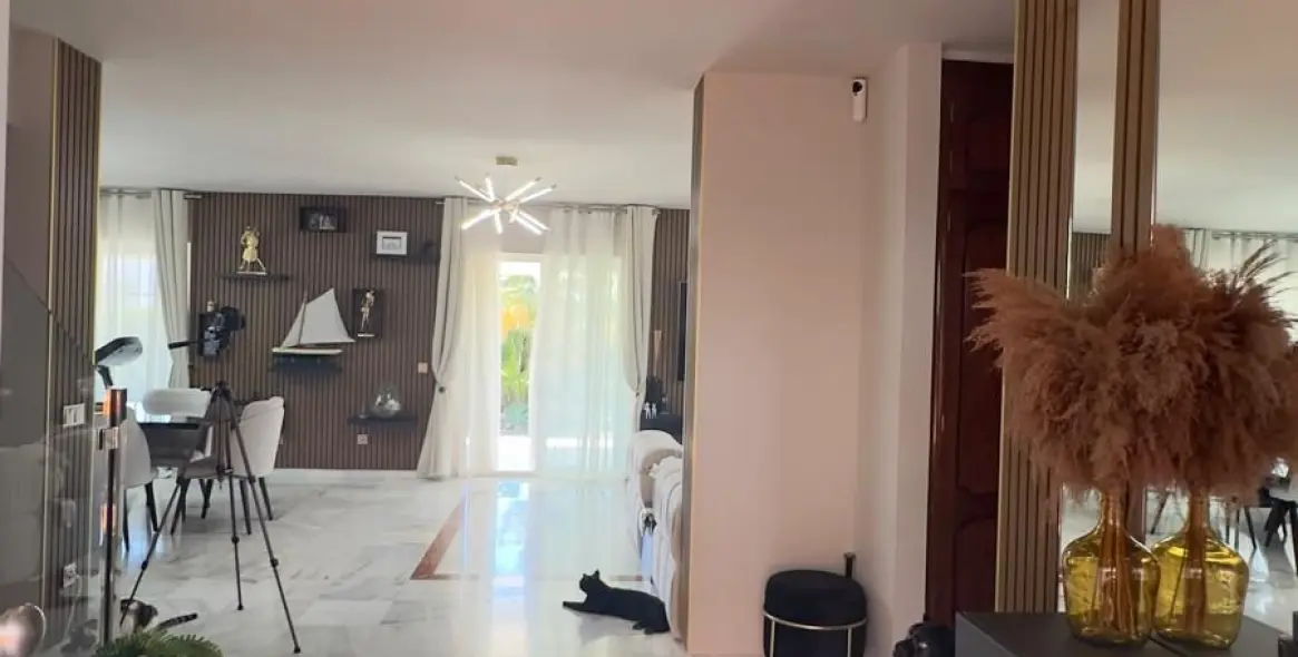 Продажа  отдельно стоящей виллы в Guadalmina Alta 11