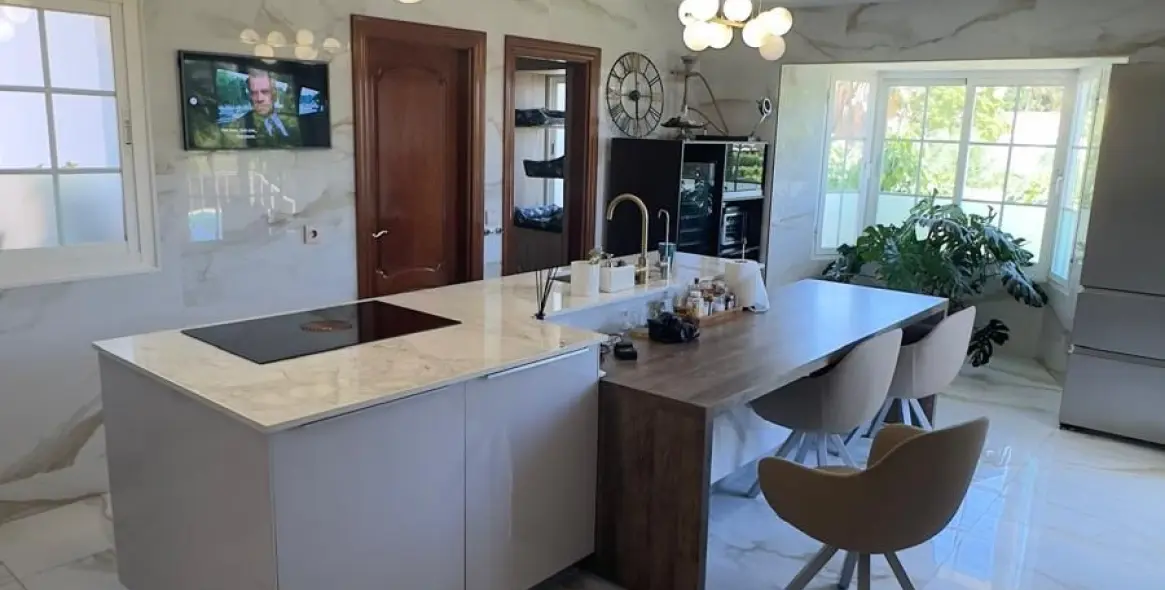 Продажа  отдельно стоящей виллы в Guadalmina Alta 14