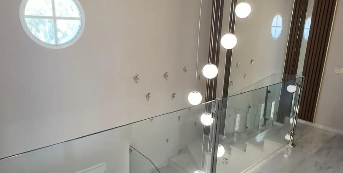 Продажа  отдельно стоящей виллы в Guadalmina Alta 18