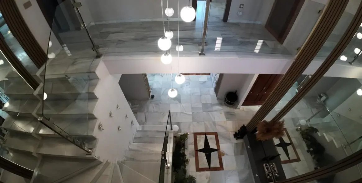 Venta de villa independiente en Guadalmina Alta 24