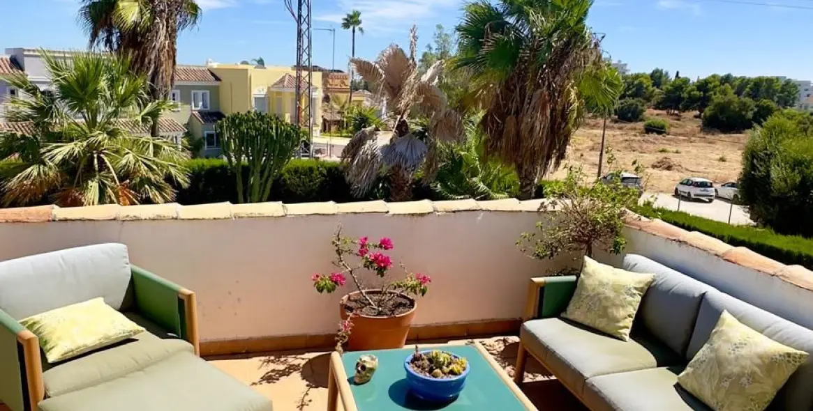 Venta de villa independiente en Guadalmina Alta 31