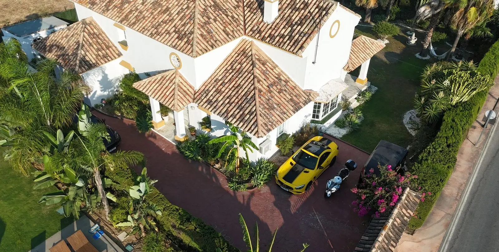 Sale of detached villa in Guadalmina Alta 40