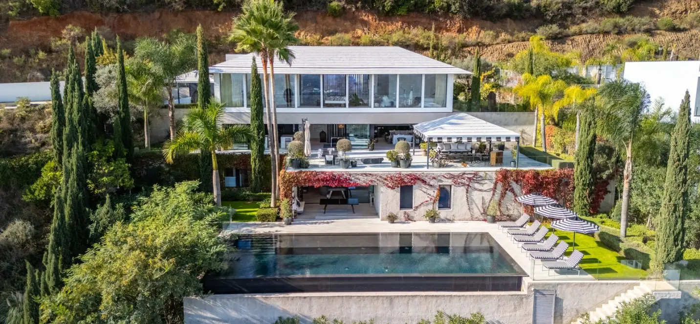 Venta de villa independiente en Elviria 1