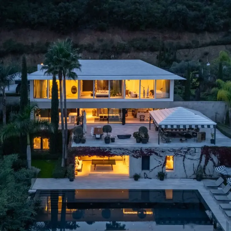 Venta de villa independiente en Elviria