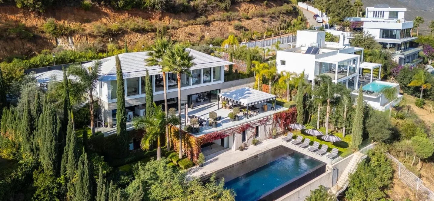 Venta de villa independiente en Elviria 3