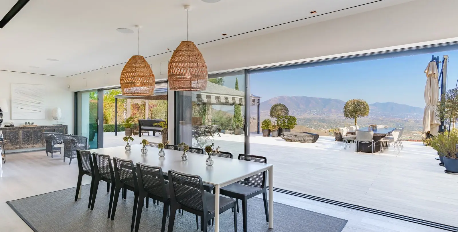 Venta de villa independiente en Elviria 11