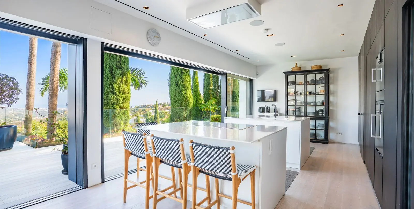Venta de villa independiente en Elviria 14