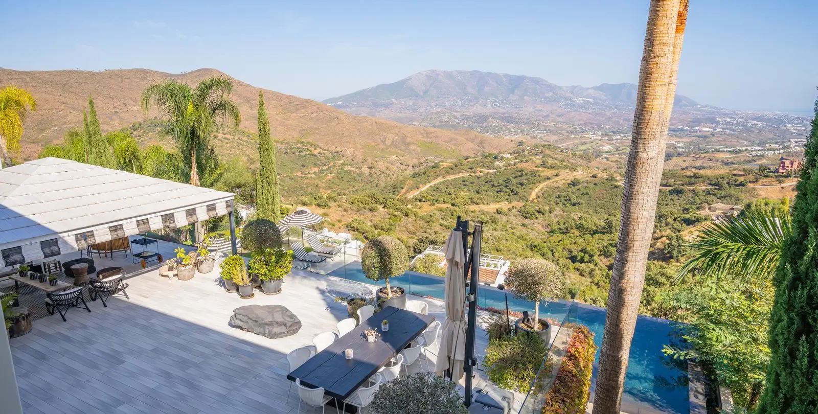 Venta de villa independiente en Elviria 21
