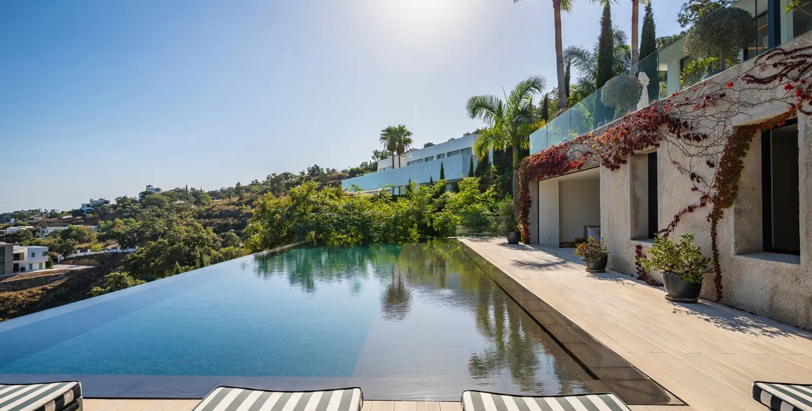 Venta de villa independiente en Elviria 39