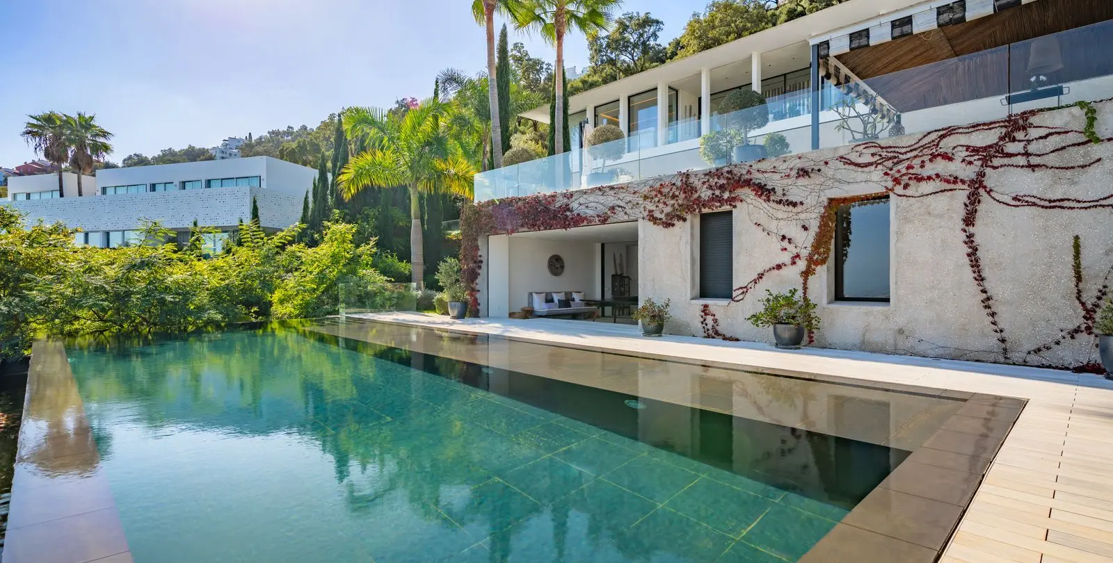 Venta de villa independiente en Elviria 58