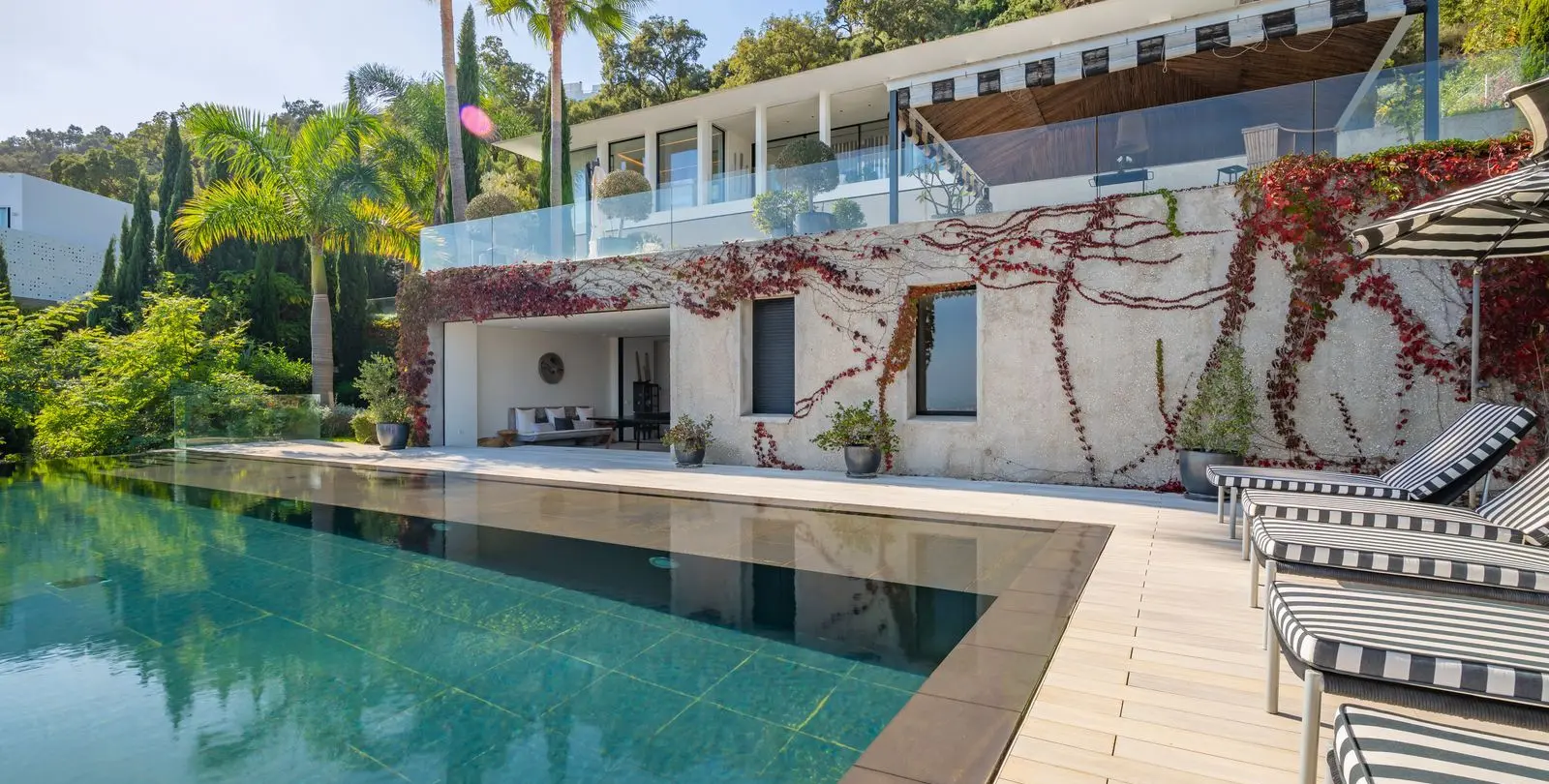 Venta de villa independiente en Elviria 59