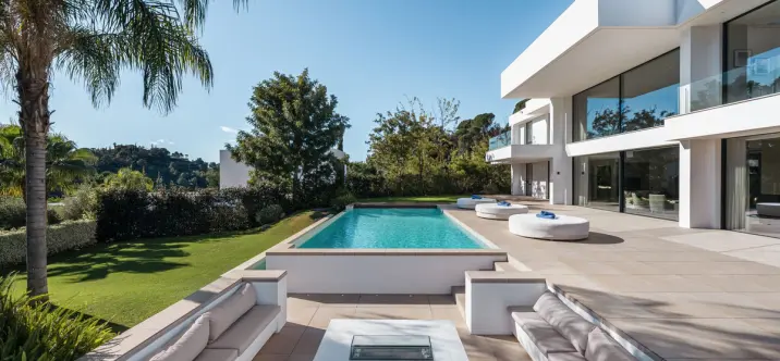 Sale of detached villa in El Madroñal 1