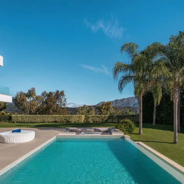 Sale of detached villa in El Madroñal