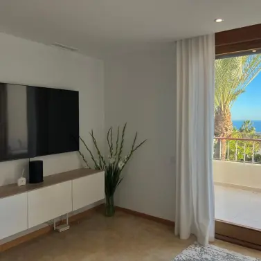 Долгосрочная аренда двухуровневых апартаментов в Altos de los Monteros