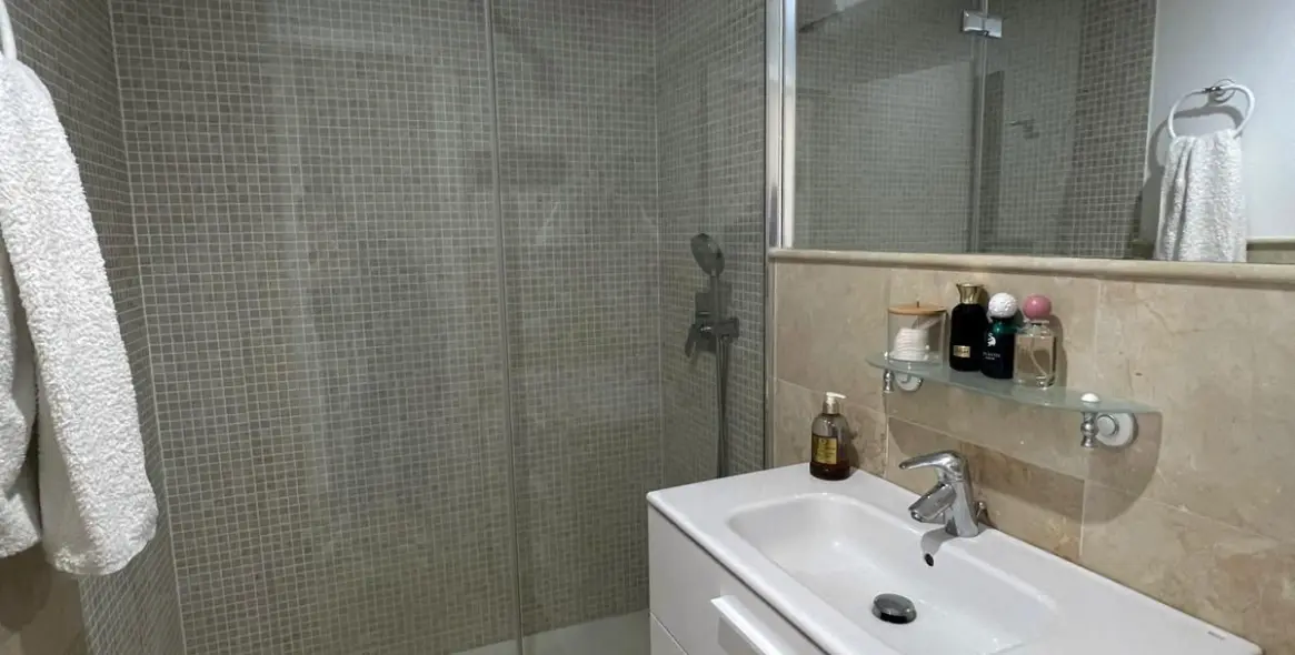 Долгосрочная аренда двухуровневых апартаментов в Altos de los Monteros 5