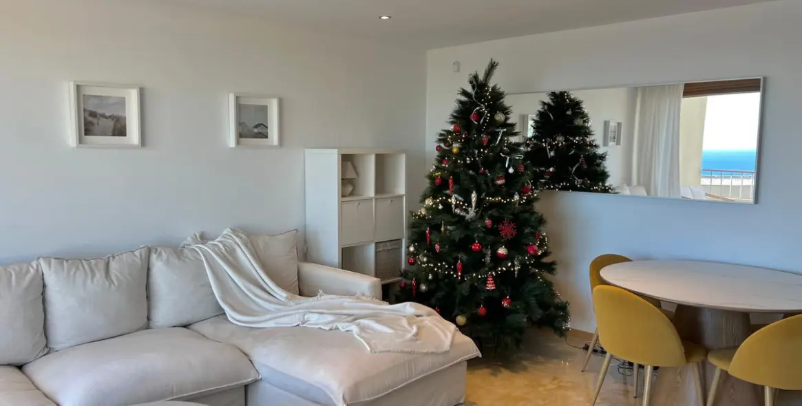 Долгосрочная аренда двухуровневых апартаментов в Altos de los Monteros 8