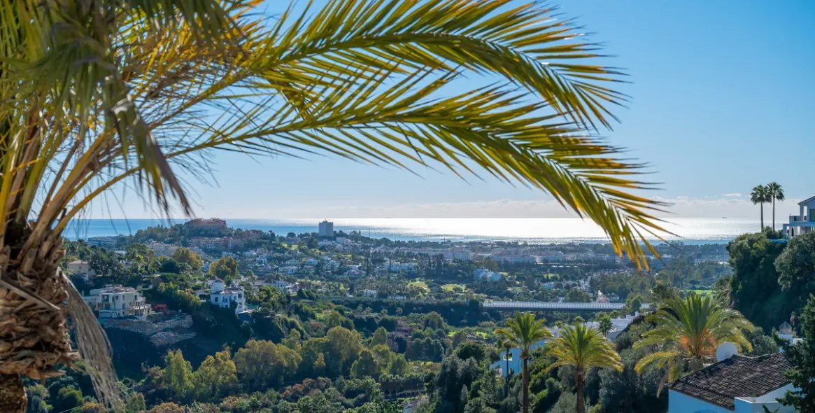 Долгосрочная аренда апартаментов на среднем этаже в Benahavís 28