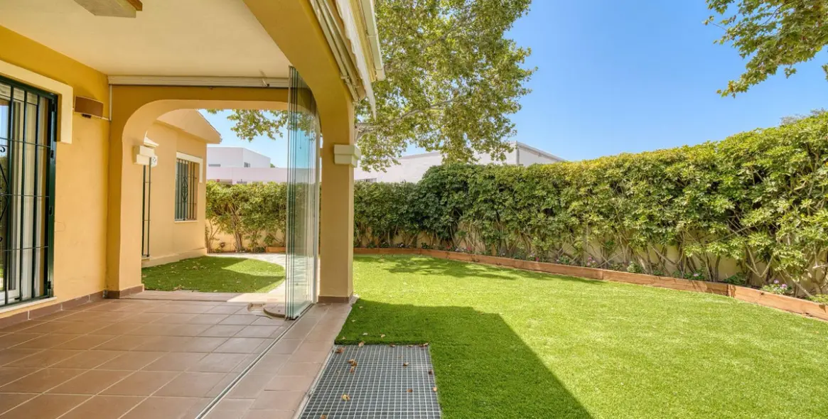 Долгосрочная аренда таунхауса в Elviria 2