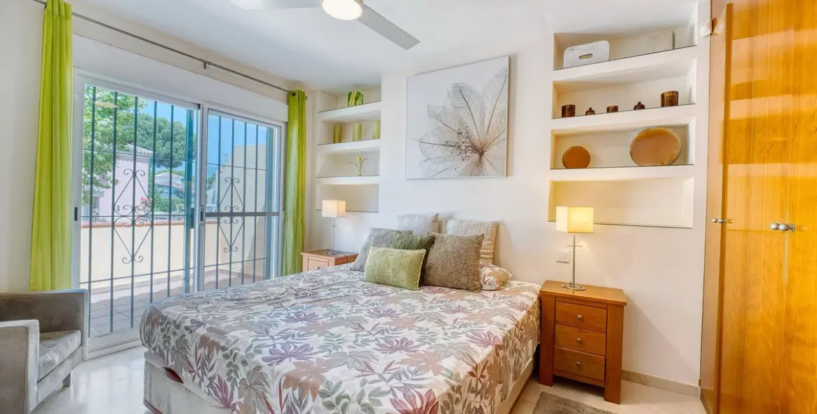 Долгосрочная аренда таунхауса в Elviria 9