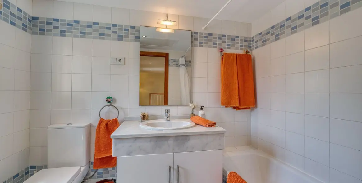 Долгосрочная аренда таунхауса в Elviria 15