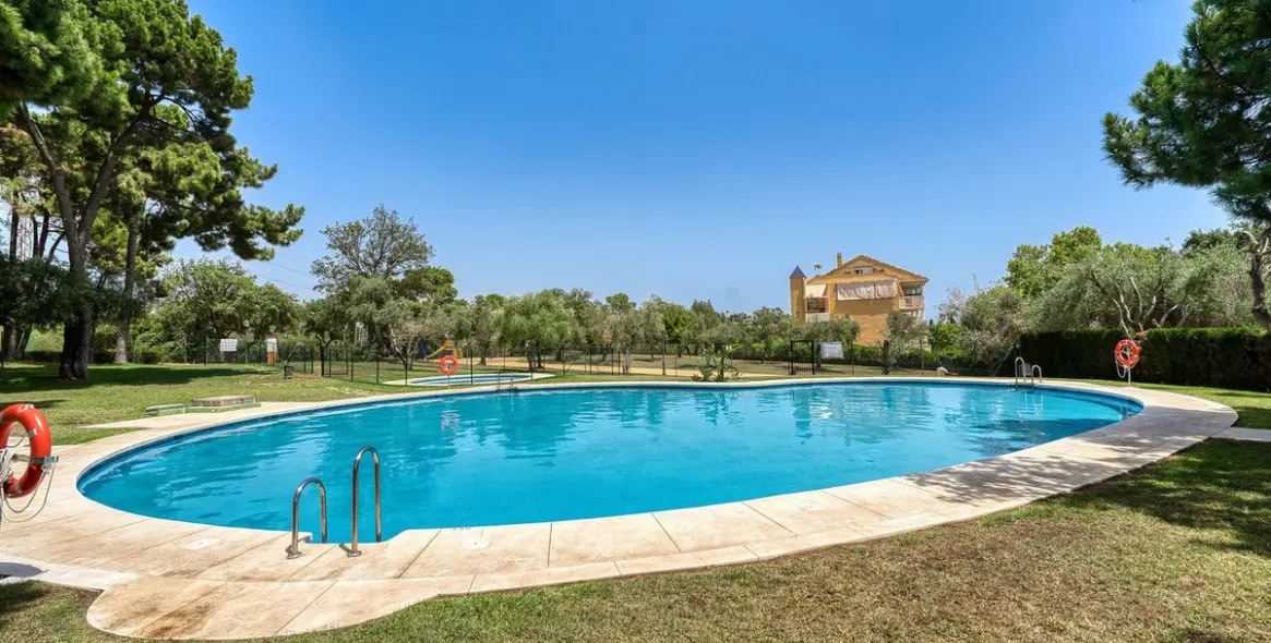 Долгосрочная аренда таунхауса в Elviria 20