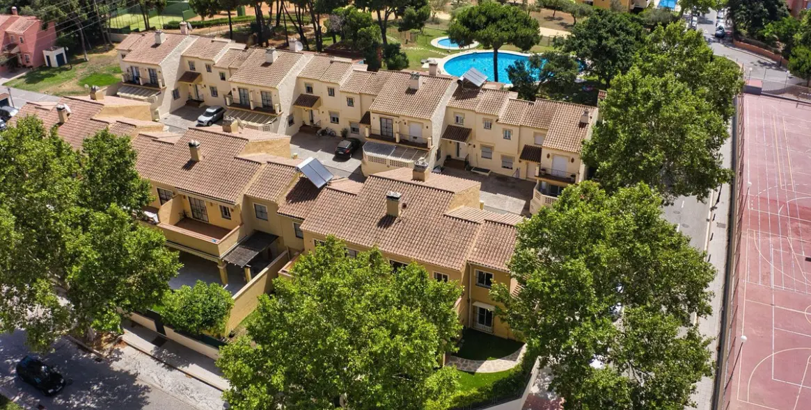 Долгосрочная аренда таунхауса в Elviria 21