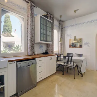 Long-term rent of detached villa in Estepona