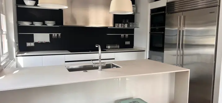 Alquiler a largo plazo de ático en The Golden Mile 2