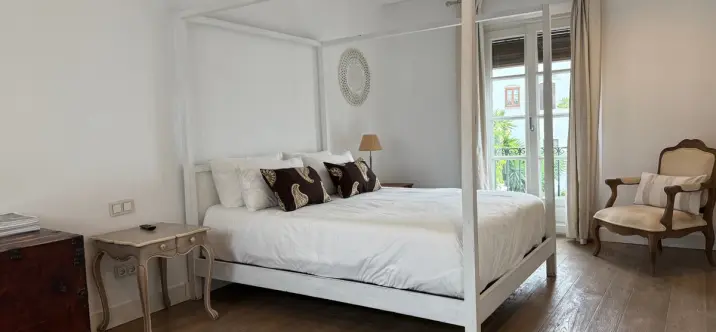 Alquiler a largo plazo de ático en The Golden Mile 3