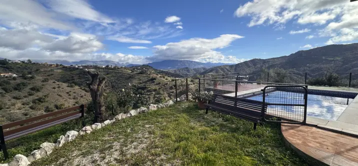 Продажа финки в Colmenar 1