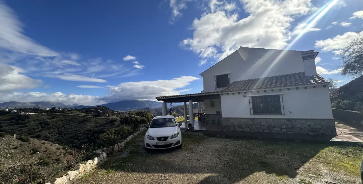 Продажа финки в Colmenar 8